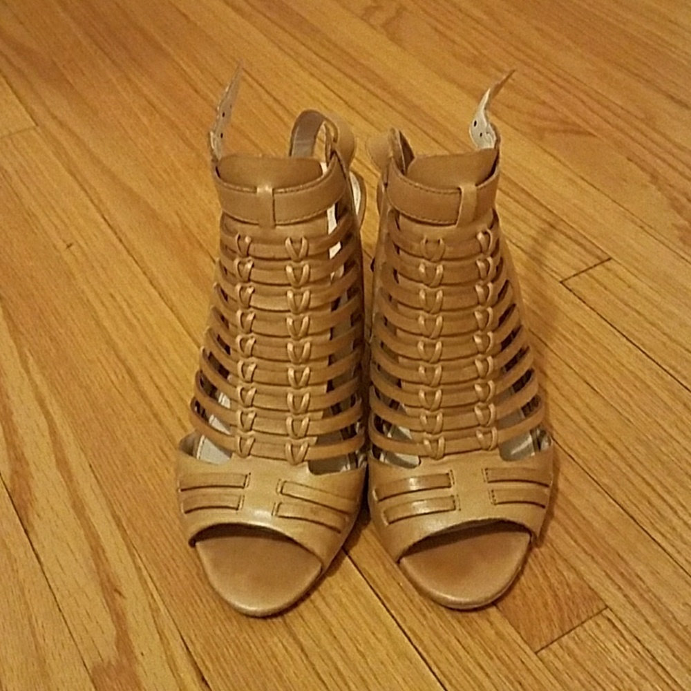 Vince Camuto Shoe